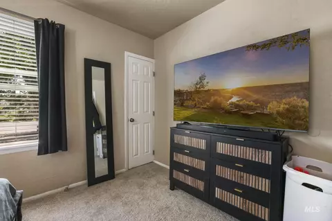 Bedroom - 605 4th Ave E, Twin Falls, ID 83301 photo 2 of 5