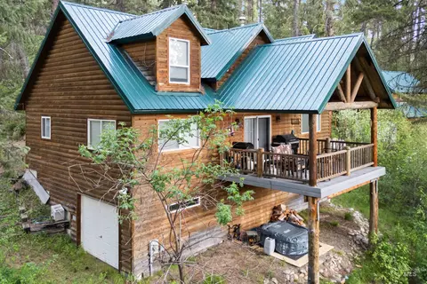 9 Deer Valley Rd, Garden Valley, ID 83622