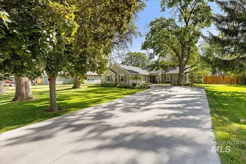 3602 N Tamarack Dr, Boise, ID 83703