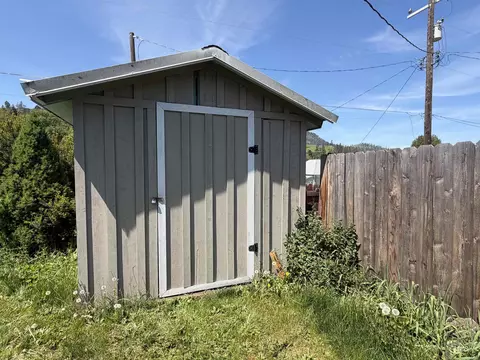 Exterior - 812 Maple St, Kamiah, ID 83536 photo 12 of 13