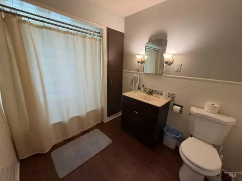 Bath - 812 Maple St, Kamiah, ID 83536 photo 7 of 7