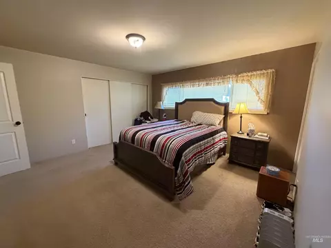 Bedroom - 812 Maple St, Kamiah, ID 83536 photo 2 of 9