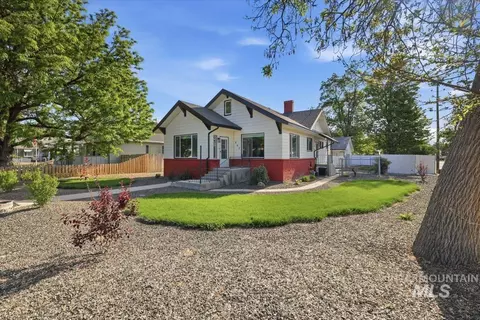 602 N 5th St, Parma, ID 83660