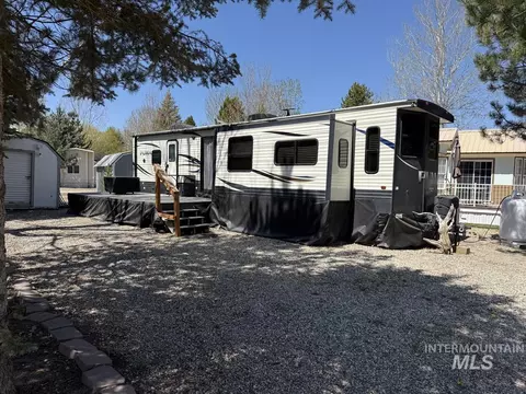 8 P St, Cascade, ID 83611 photo 2