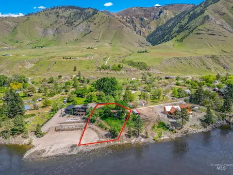 151 Cow Creek Rd, Lucile, ID 83542