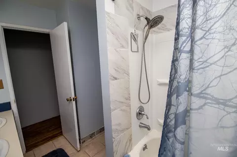 Bath - 132 Timberline Dr, Pierce, ID 83546 photo 2 of 3