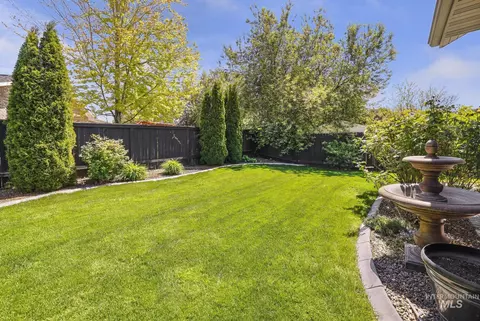 Exterior - 1937 Tamarack Loop, Twin Falls, ID 83301 photo 9 of 13
