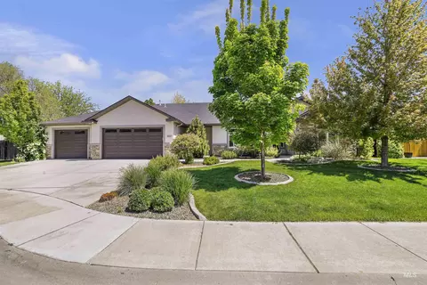 Exterior - 1937 Tamarack Loop, Twin Falls, ID 83301 photo 3 of 13