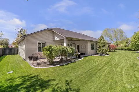 Exterior - 1937 Tamarack Loop, Twin Falls, ID 83301 photo 7 of 13