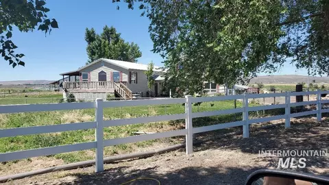 3897 W Elm Rd, Vale, OR 97918
