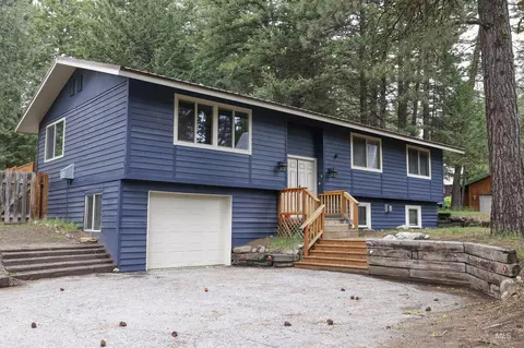 305 Gabi Ln, Mccall, ID 83638