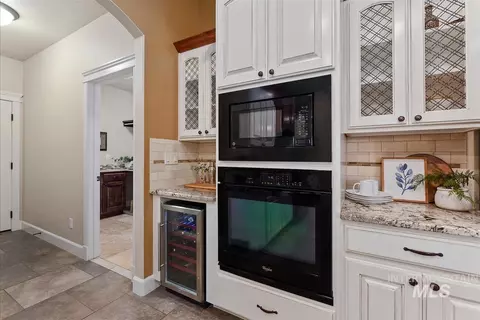 Kitchen - 4710 W Montage Dr, Eagle, ID 83616 photo 8 of 8