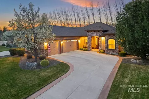 Exterior - 4710 W Montage Dr, Eagle, ID 83616 photo 1 of 5