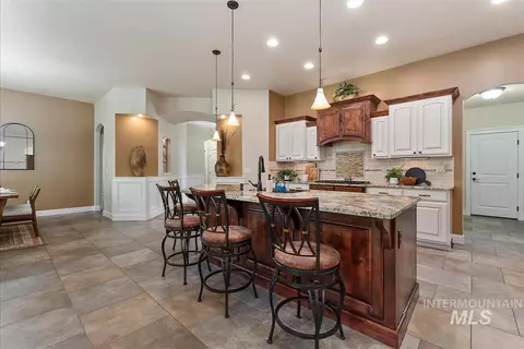 Kitchen - 4710 W Montage Dr, Eagle, ID 83616 photo 2 of 8