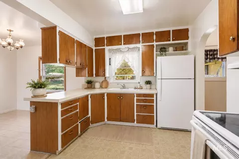 Kitchen - 334 12th Ave W, Gooding, ID 83330 photo 1 of 1