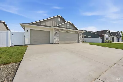 Exterior - 1652 Haystack Rd, Emmett, ID 83617 photo 4 of 5