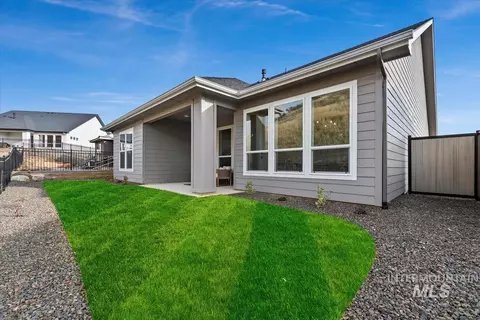 Exterior - 6408 E One Tree Pl, Eagle, ID 83629 photo 5 of 7