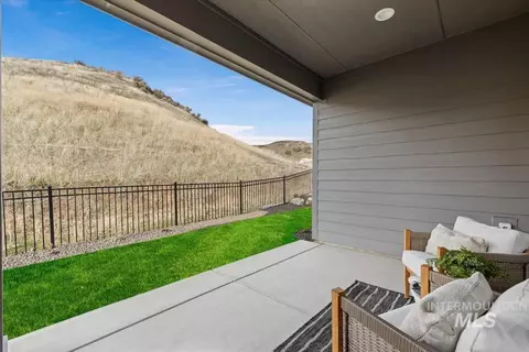Exterior - 6408 E One Tree Pl, Eagle, ID 83629 photo 2 of 7