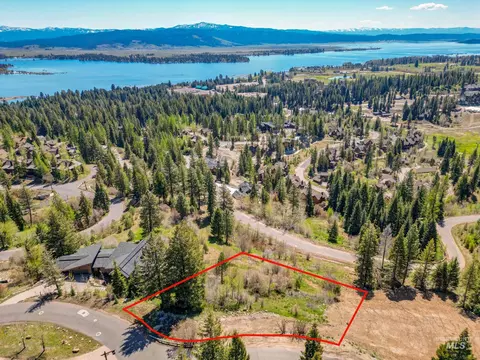 567 Whitewater Dr, Donnelly, ID 83615