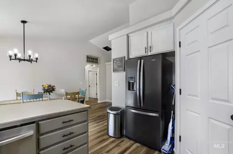 Entry Way - 1144 Cortes Loop, Twin Falls, ID 83301 photo 1 of 1