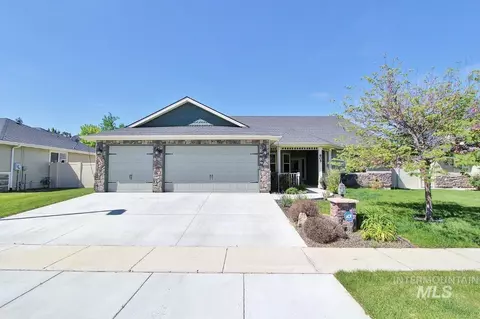 805 W Arbor Pointe Way, Nampa, ID 83686