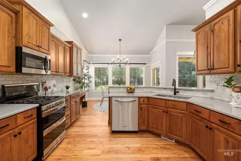 Kitchen - 1968 S Riverbirch Ave, Eagle, ID 83616 photo 1 of 4