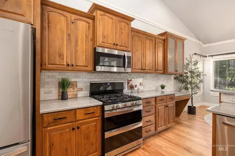 Kitchen - 1968 S Riverbirch Ave, Eagle, ID 83616 photo 4 of 4