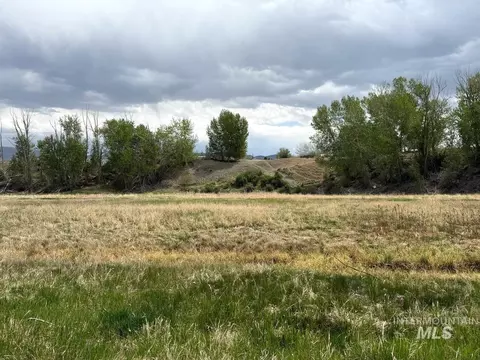 504 Lanier, Challis, ID 83226 photo 3