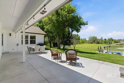 Exterior - 705 W Rush Ct, Eagle, ID 83616 photo 10 of 15