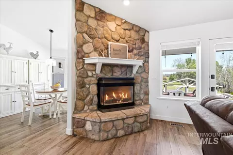Other - 705 W Rush Ct, Eagle, ID 83616 photo 4 of 19