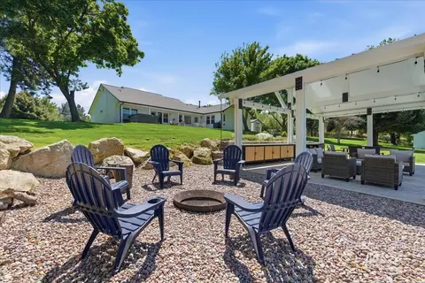 Exterior - 705 W Rush Ct, Eagle, ID 83616 photo 7 of 15