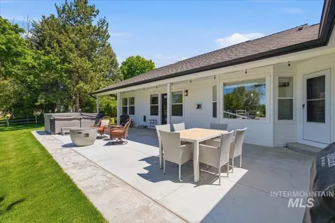 Exterior - 705 W Rush Ct, Eagle, ID 83616 photo 9 of 15