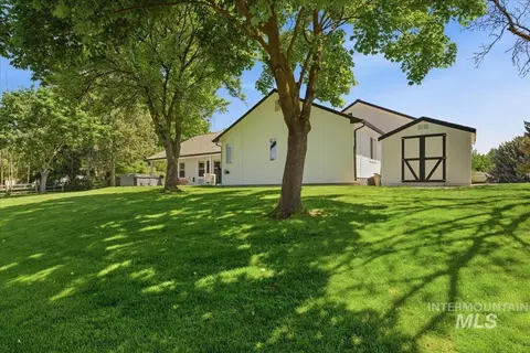 Exterior - 705 W Rush Ct, Eagle, ID 83616 photo 13 of 15
