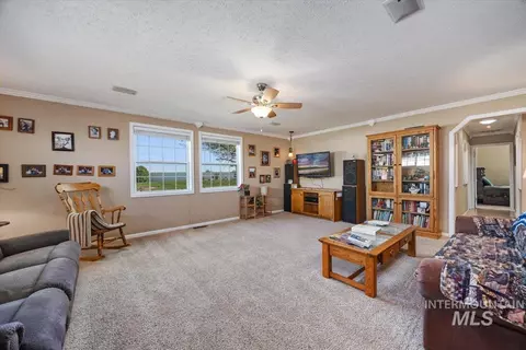 Living - 4004 N 2600 E, Twin Falls, ID 83301 photo 1 of 2