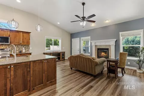 Other - 724 N Alog Ave, Eagle, ID 83616 photo 5 of 14