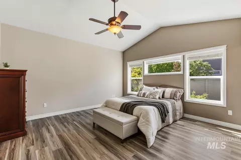 Bedroom - 724 N Alog Ave, Eagle, ID 83616 photo 1 of 2