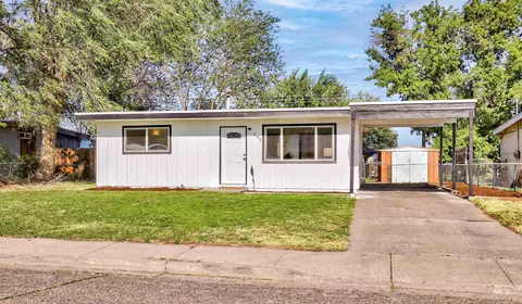 665 S 13th E, Mountain Home, ID 83647