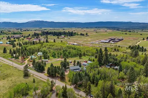 View/Area - 1260 S Samson Trl, Mccall, ID 83638 photo 1 of 3