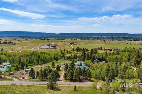 View/Area - 1260 S Samson Trl, Mccall, ID 83638 photo 2 of 3