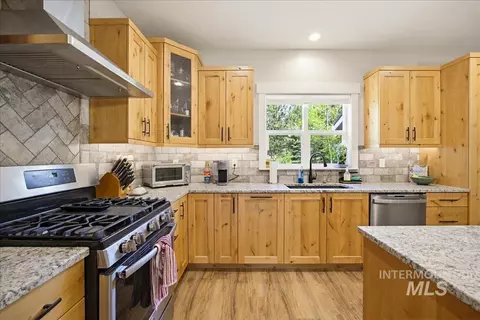 Kitchen - 1260 S Samson Trl, Mccall, ID 83638 photo 4 of 4