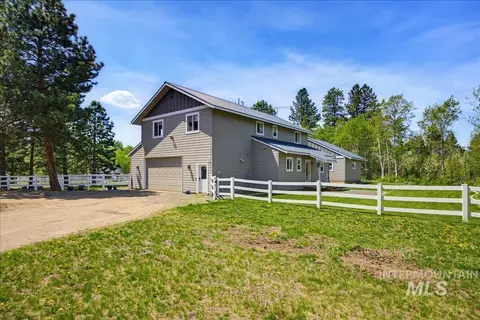 Exterior - 1260 S Samson Trl, Mccall, ID 83638 photo 4 of 10