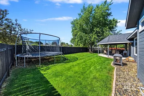 Exterior - 637 E Willow Brook Dr, Meridian, ID 83646 photo 11 of 16