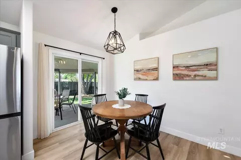 Dining - 637 E Willow Brook Dr, Meridian, ID 83646 photo 1 of 1
