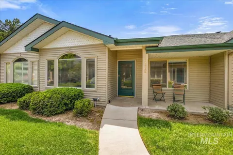 3872 N Bayou Ln, Garden City, ID 83703