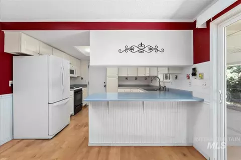 Kitchen - 580 E Amanita St, Eagle, ID 83616 photo 1 of 6