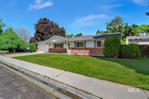Exterior - 580 E Amanita St, Eagle, ID 83616 photo 6 of 7