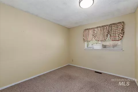Other - 580 E Amanita St, Eagle, ID 83616 photo 2 of 9