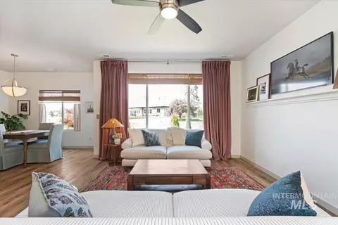 Living - 5948 W Hamm Ln, Eagle, ID 83616 photo 3 of 3