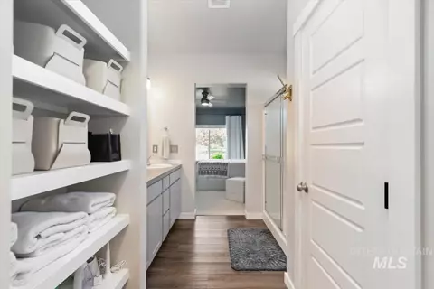 Entry Way - 5948 W Hamm Ln, Eagle, ID 83616 photo 2 of 2