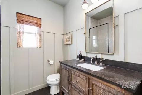 Bath - 5948 W Hamm Ln, Eagle, ID 83616 photo 2 of 2
